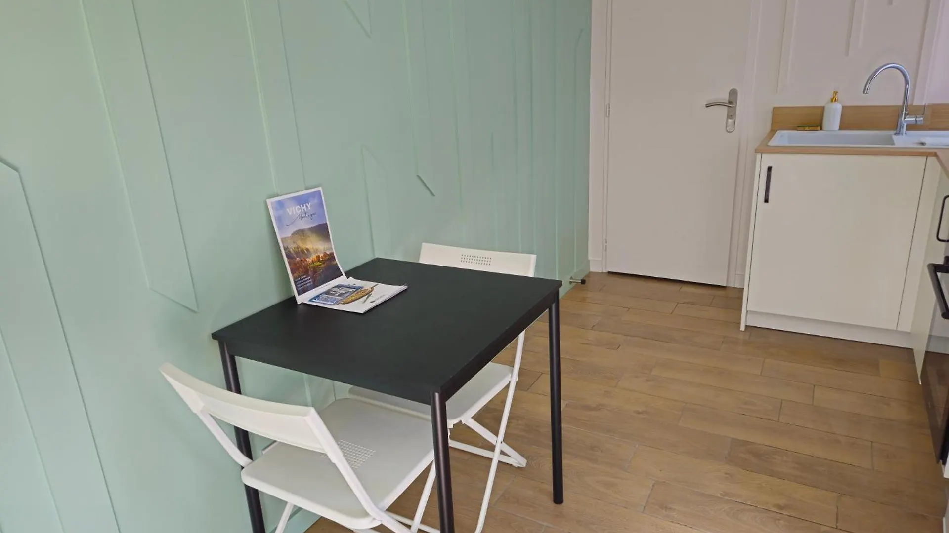Apartment Leo - Cosy Studio Entierement Renove Avec Courette Vichy