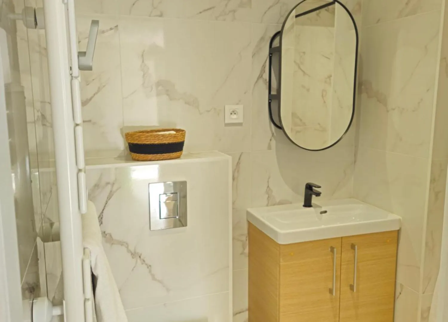 Apartment Leo - Cosy Studio Entierement Renove Avec Courette Vichy